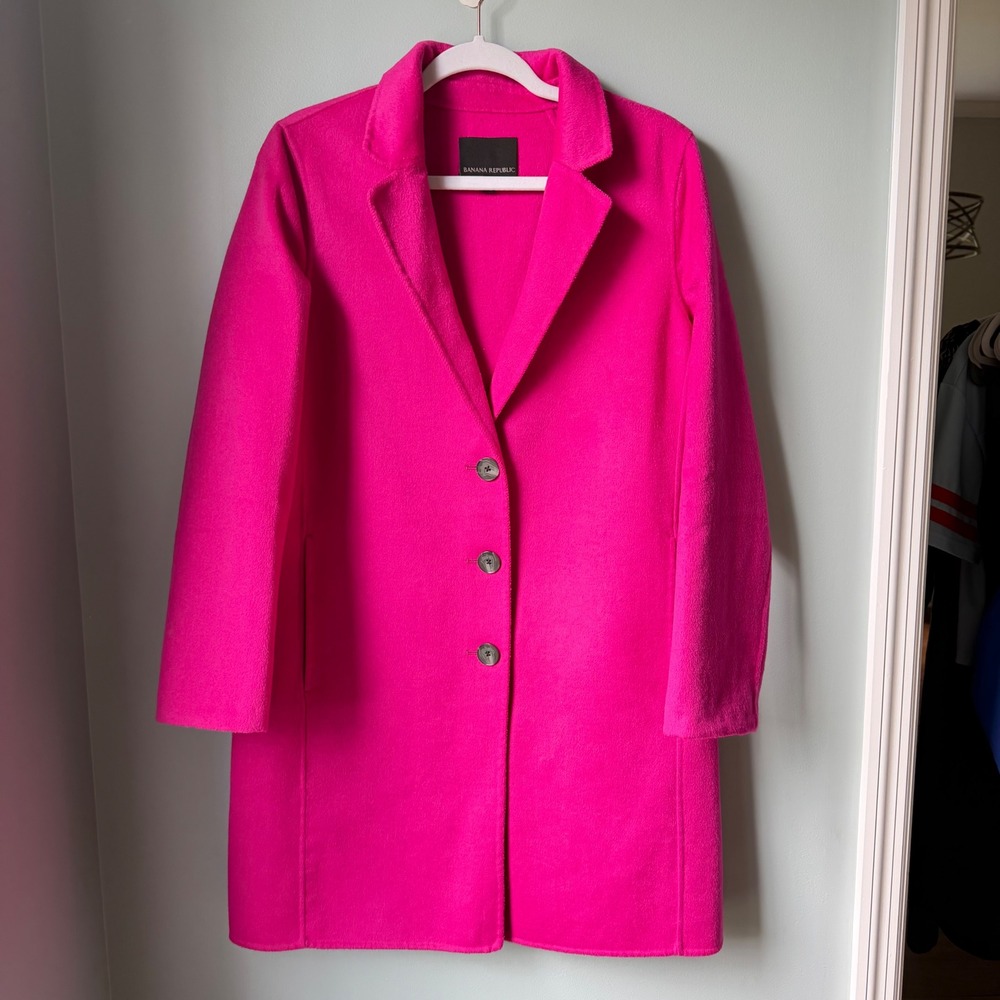 Banana Republic Wool Blend Coat Hot Fushia Pink Button Front Pockets Size Medium